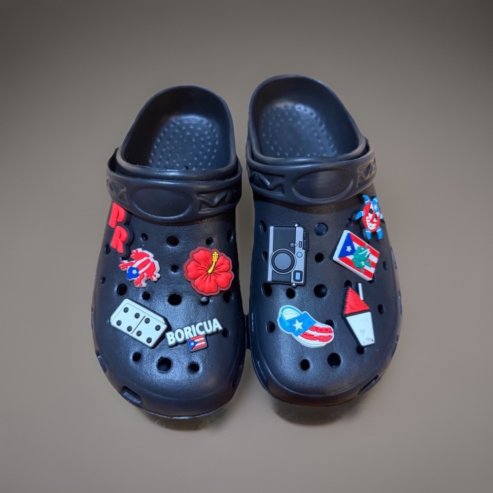 Puerto Rico Black Clog Sandals with Charms Womens Size 8 Boricua Flag Slides